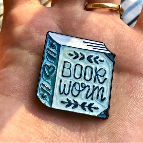 📚 Book Worm Enamel Pin - Picture 2 of 5